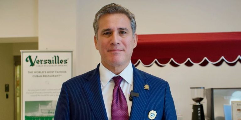 Canciller de Costa Rica afirma que el final de la dictadura cubana está cada vez más cerca y exige elecciones libres