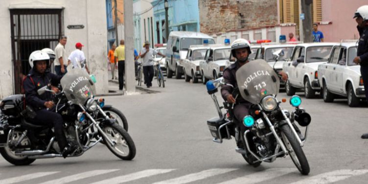 La dictadura cubana eleva la represión mientras el colapso energético y la escasez ahogan a la población
