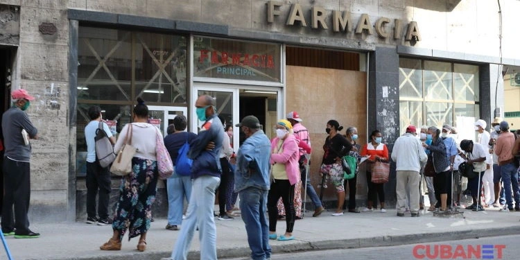 El régimen de La Habana alerta sobre la probable circulación de la subvariante de COVID-19 «Stratus» en medio del colapso sanitario
