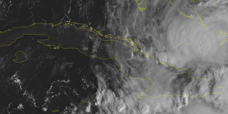 Sistema meteorológico sobre el oriente de Cuba se intensifica y amenaza con convertirse en tormenta tropical