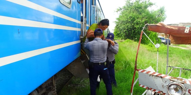 Brote de diarreas obliga a detener tren de Manzanillo a La Habana ante colapso sanitario