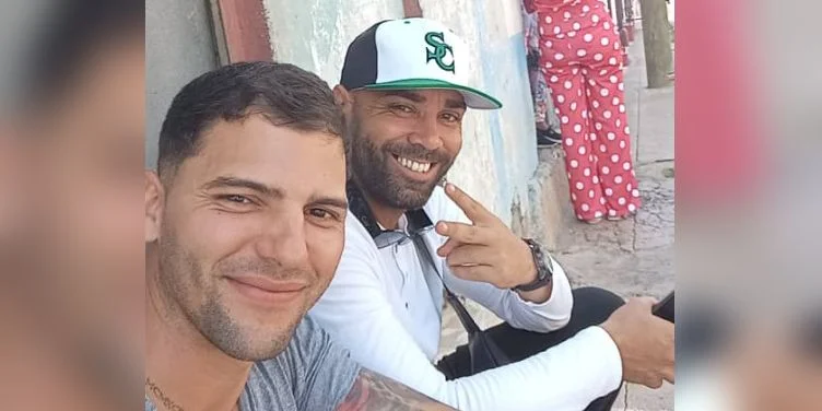 La dictadura cubana cita a excarcelados del 11J en San Antonio de los Baños por tomarse una foto en señal de protesta