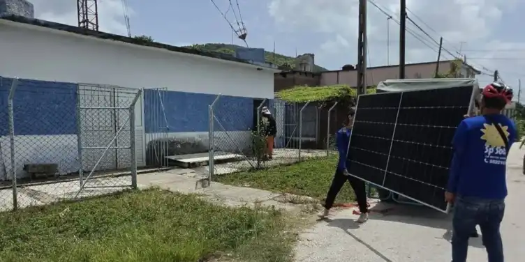 El colapso eléctrico en Cuba fragmenta a la sociedad: la energía se convierte en privilegio de quienes acceden al dólar