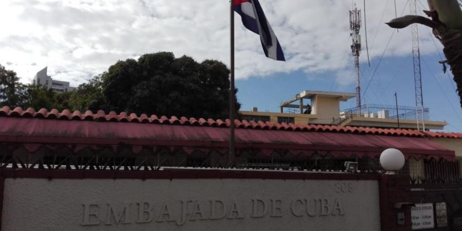 La dictadura cubana acusa a República Dominicana de \»subordinarse\» a Washington tras la expulsión de sus diplomáticos