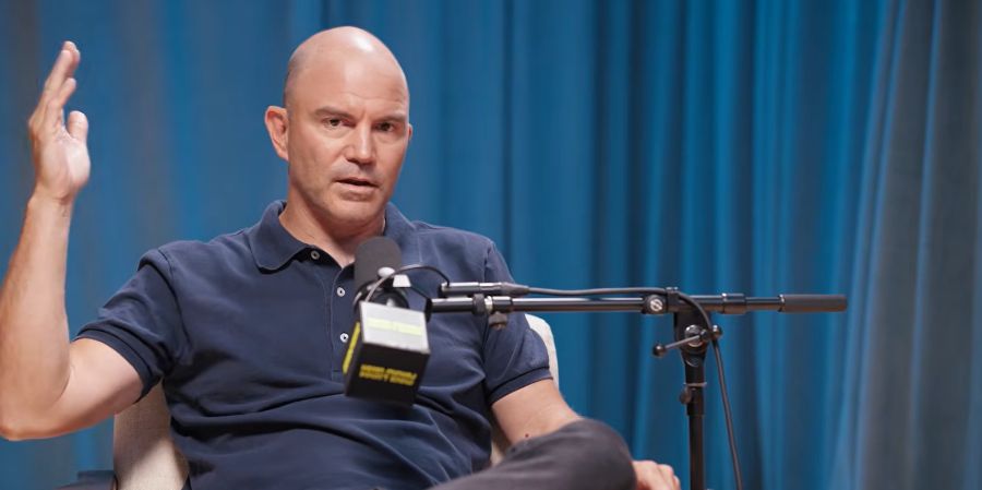 Ben Rhodes prevé una acción de EE.UU. sobre Cuba por intereses inmobiliarios y la dictadura censura sus advertencias