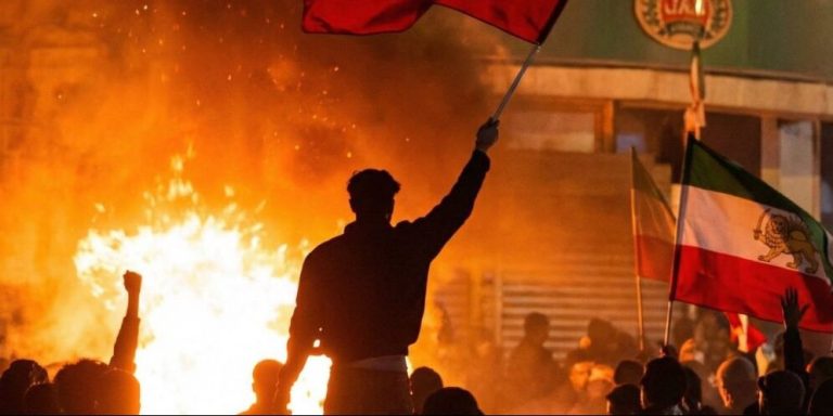 EE.UU. evalúa acciones militares contra Irán mientras la dictadura cubana mantiene su silencio cómplice