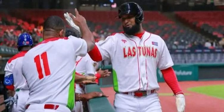 El Mundial de Fútbol deja al descubierto el abandono y declive del béisbol nacional en Cuba