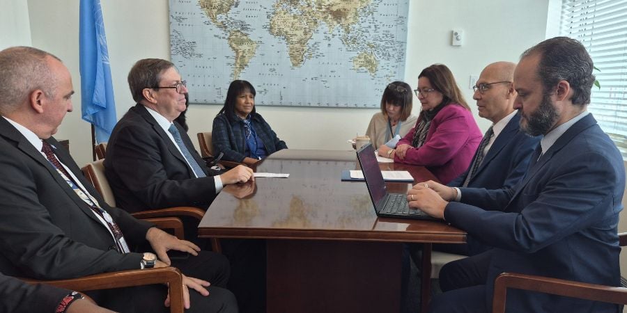 Alto Comisionado de la ONU se reúne con canciller cubano y omite a la isla en su informe global sobre derechos humanos, generando rechazo de referentes internacionales